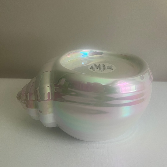 Bath & Body Works Other - Bath & Body Works Iridescent 3-wick seashell candle holder